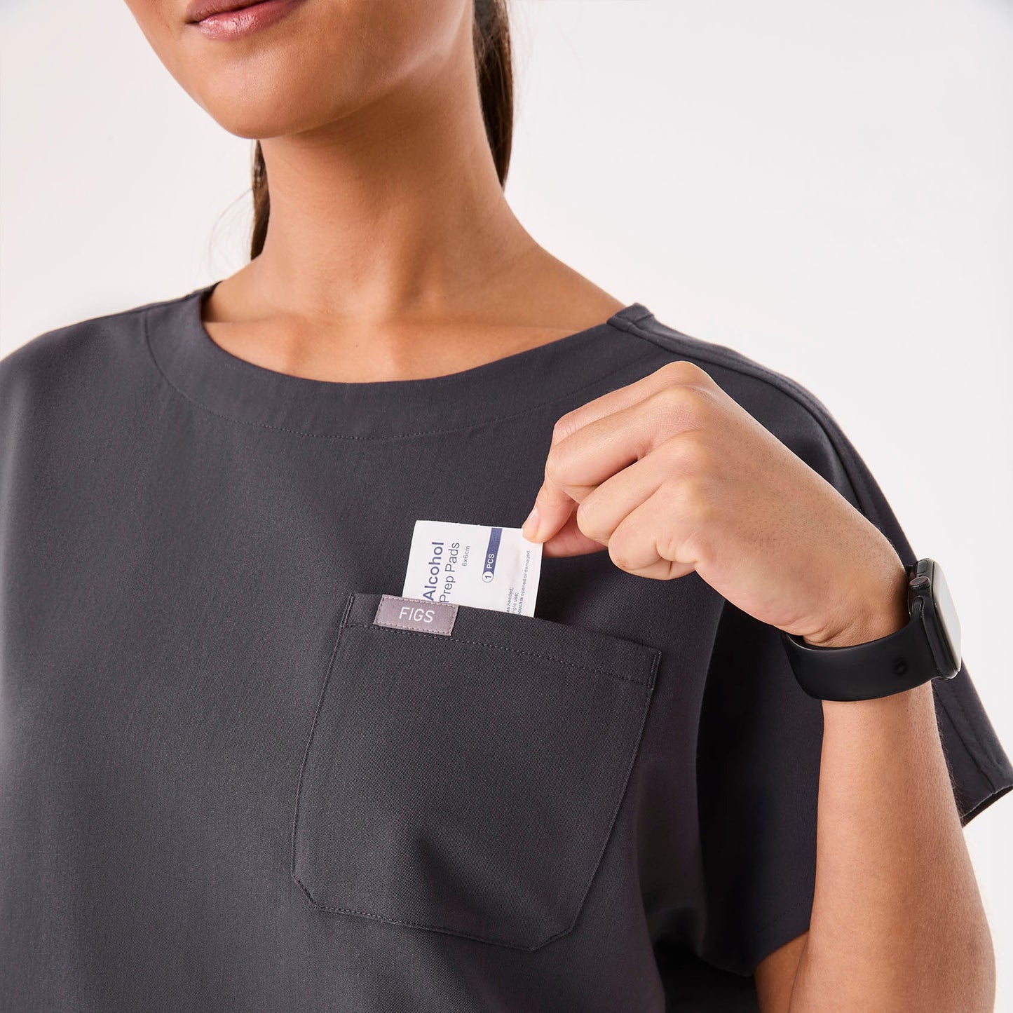 Arua Relaxed Scrub Top - Charcoal